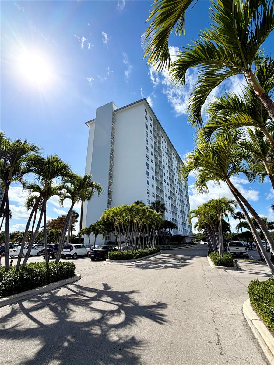 Photo of 400 Kings Point Dr #524, Sunny Isles Beach, Florida, 33160 -