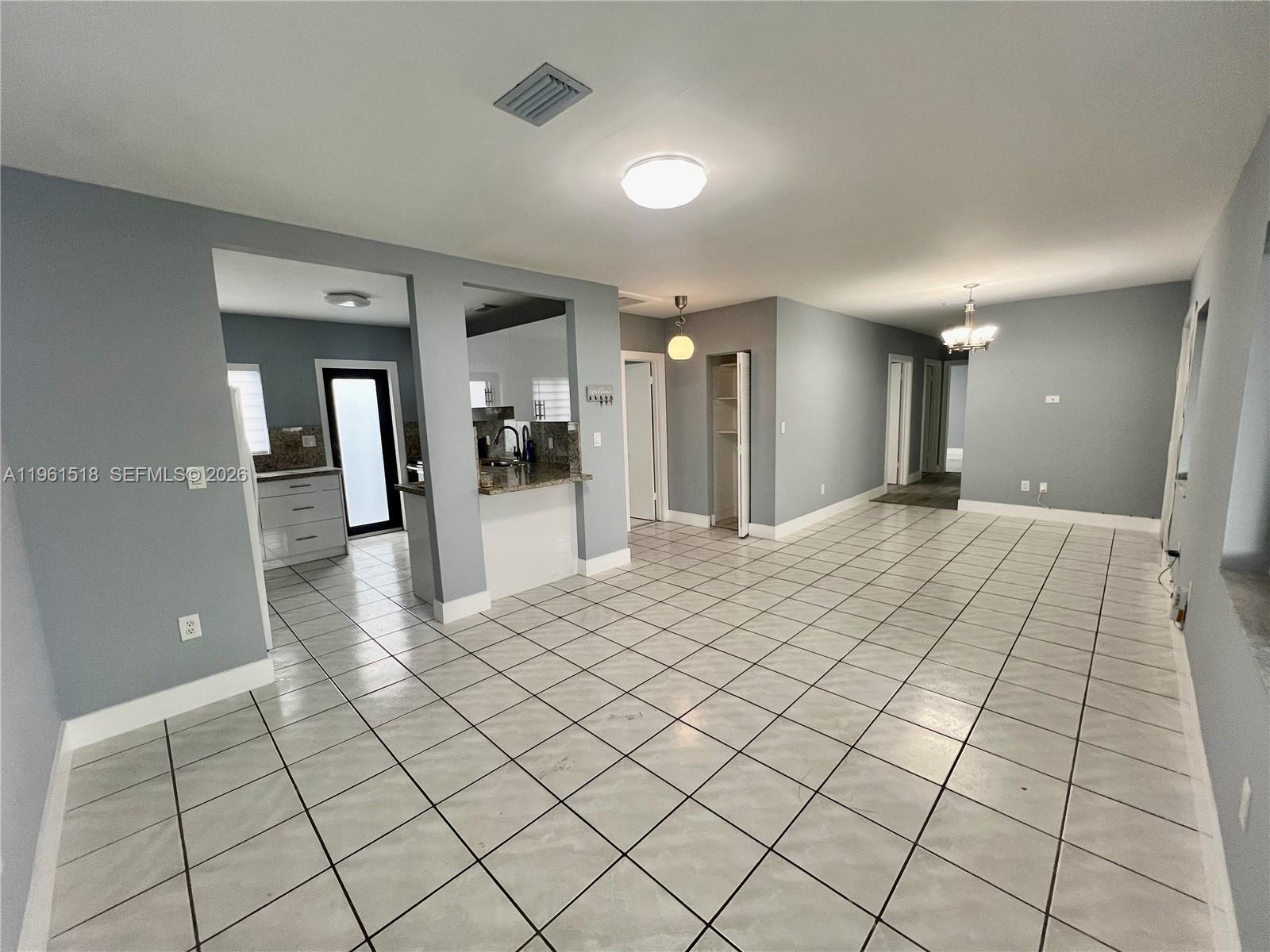   /  2343 sq. ft. $ 2026-02-08 0 Photo