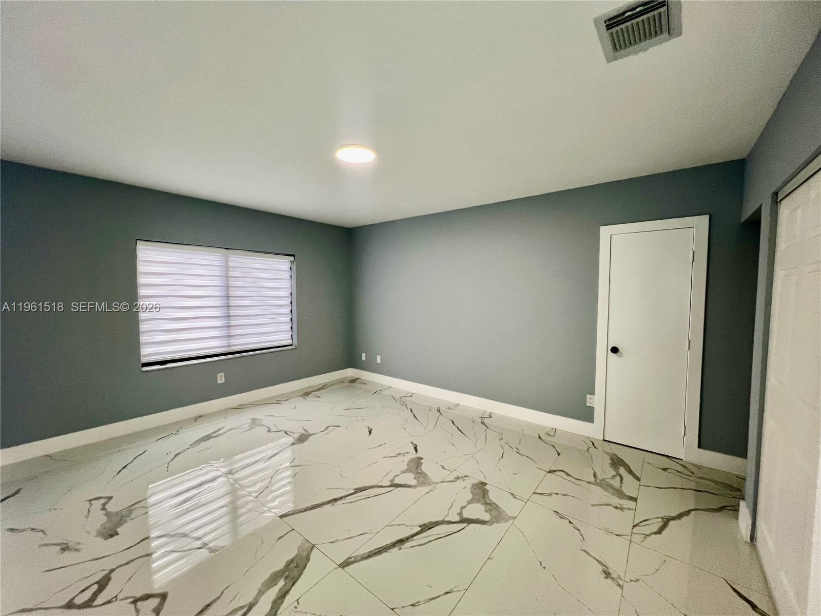   /  2343 sq. ft. $ 2026-02-08 0 Photo