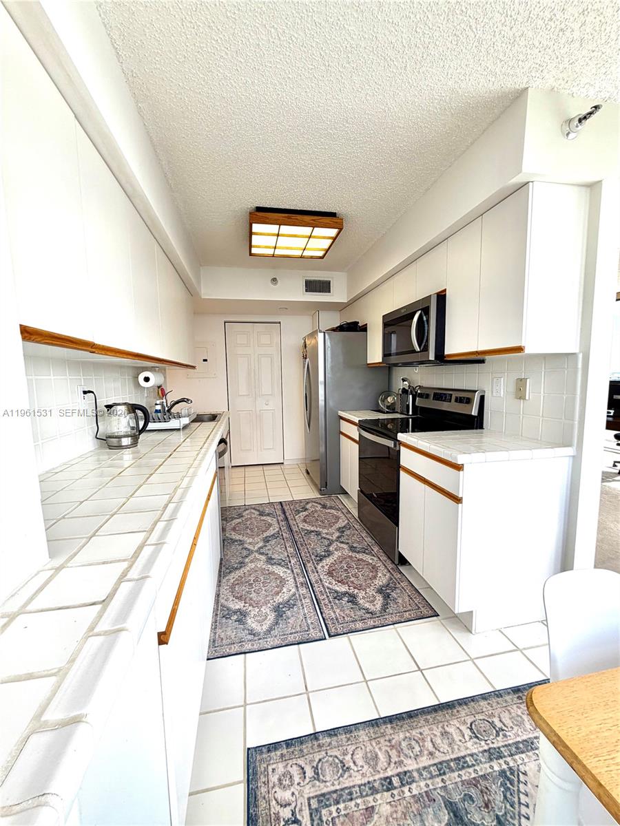 Photo of 3530 Mystic Pointe Dr  #2605, Aventura, Florida, 33180 - 