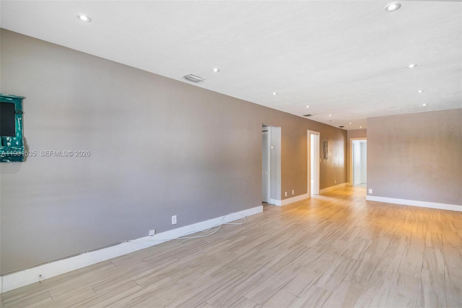   /  2064 sq. ft. $ 2026-02-09 0 Photo