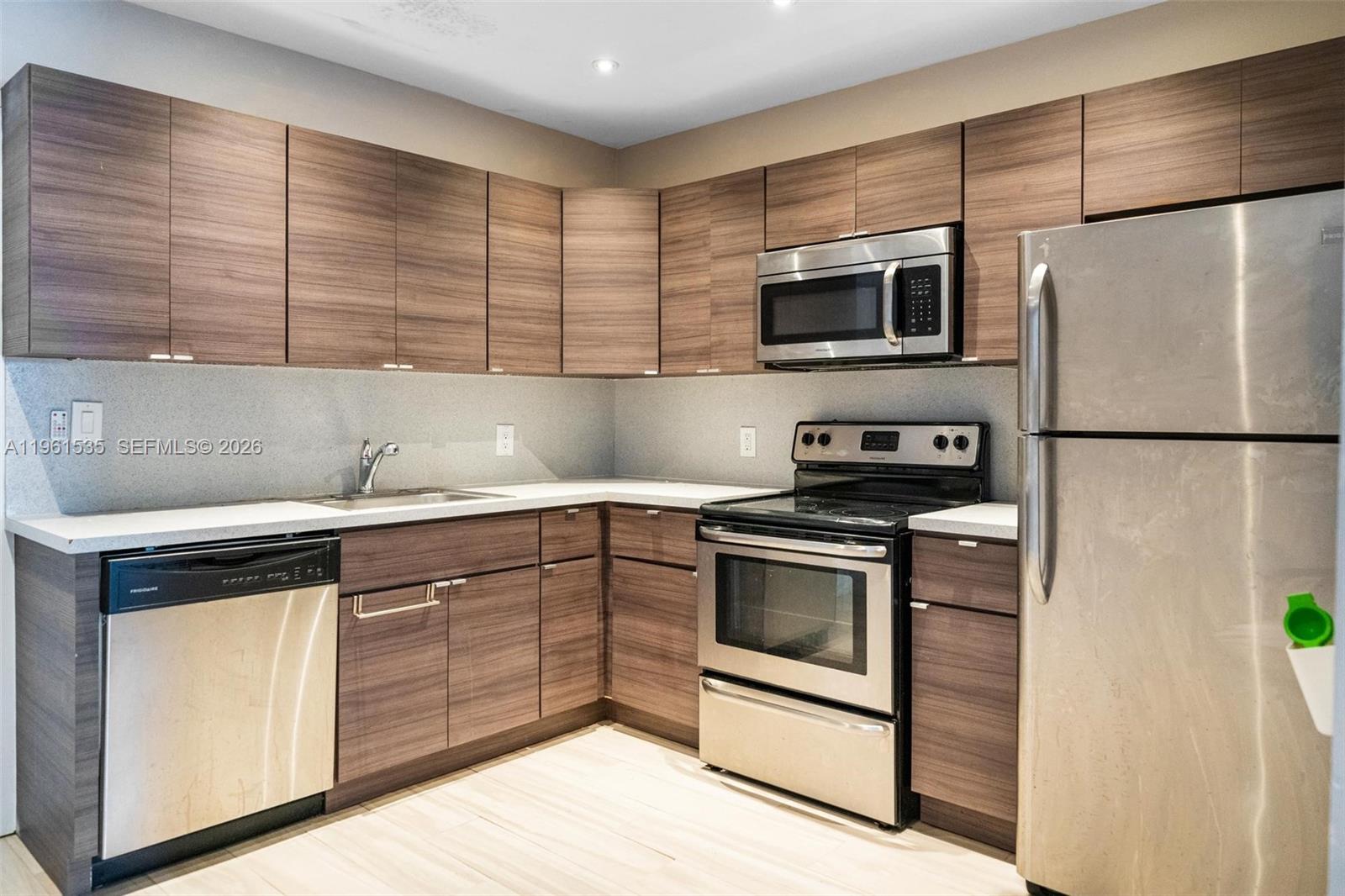   /  2064 sq. ft. $ 2026-02-09 0 Photo