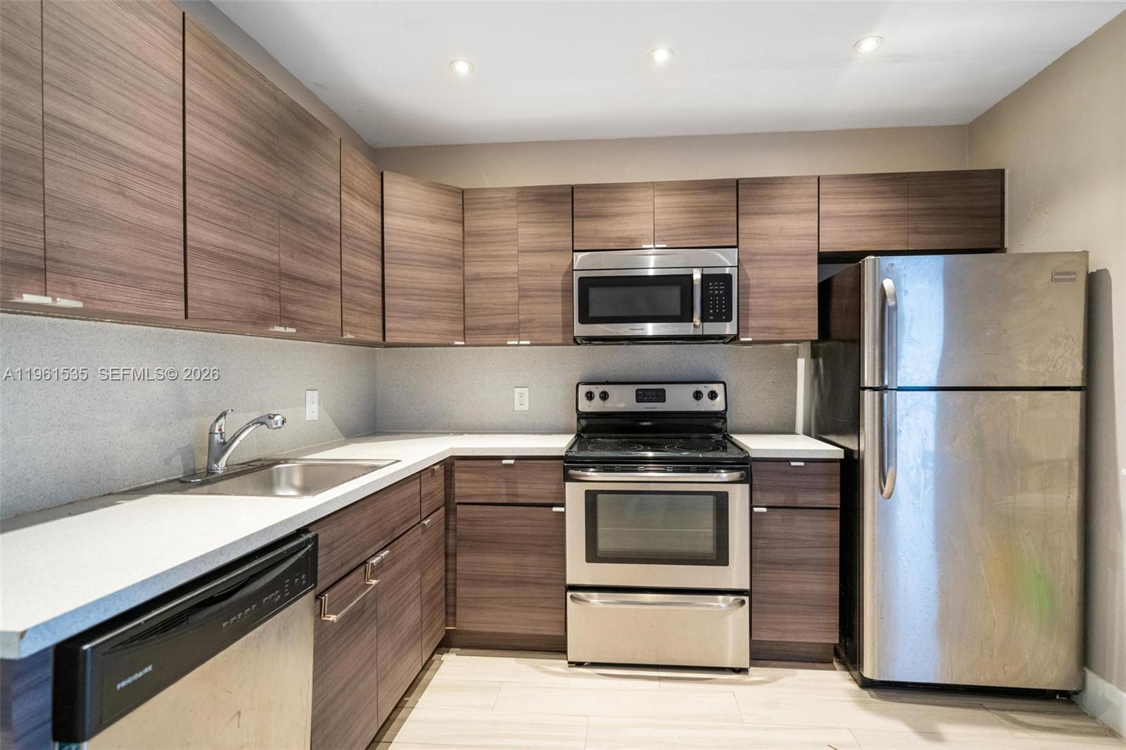   /  2064 sq. ft. $ 2026-02-09 0 Photo