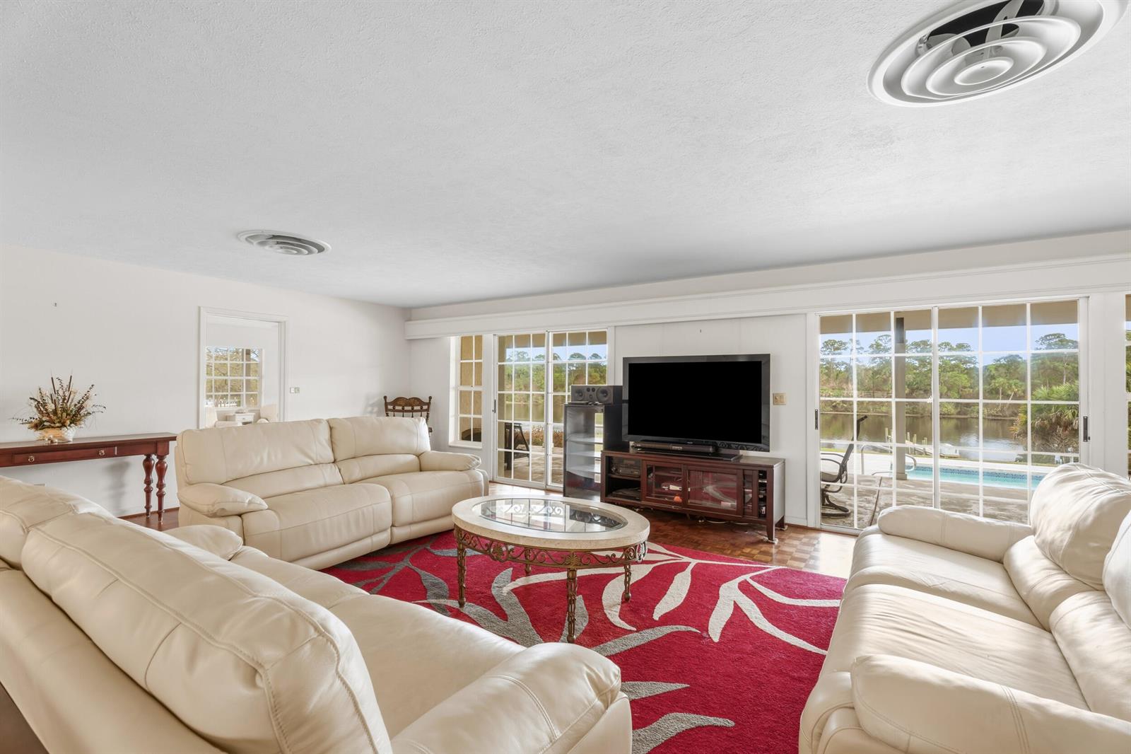   / 0  sq. ft. $ 2026-05-20 0 foto