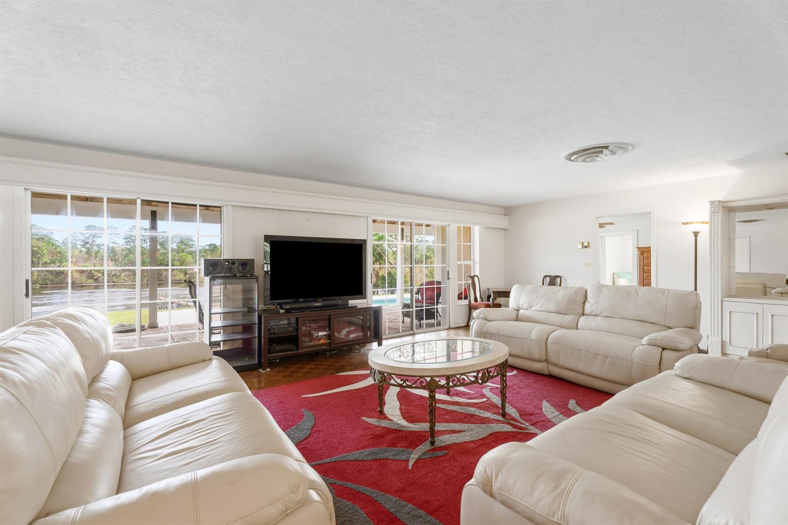   / 0  sq. ft. $ 2026-05-20 0 foto