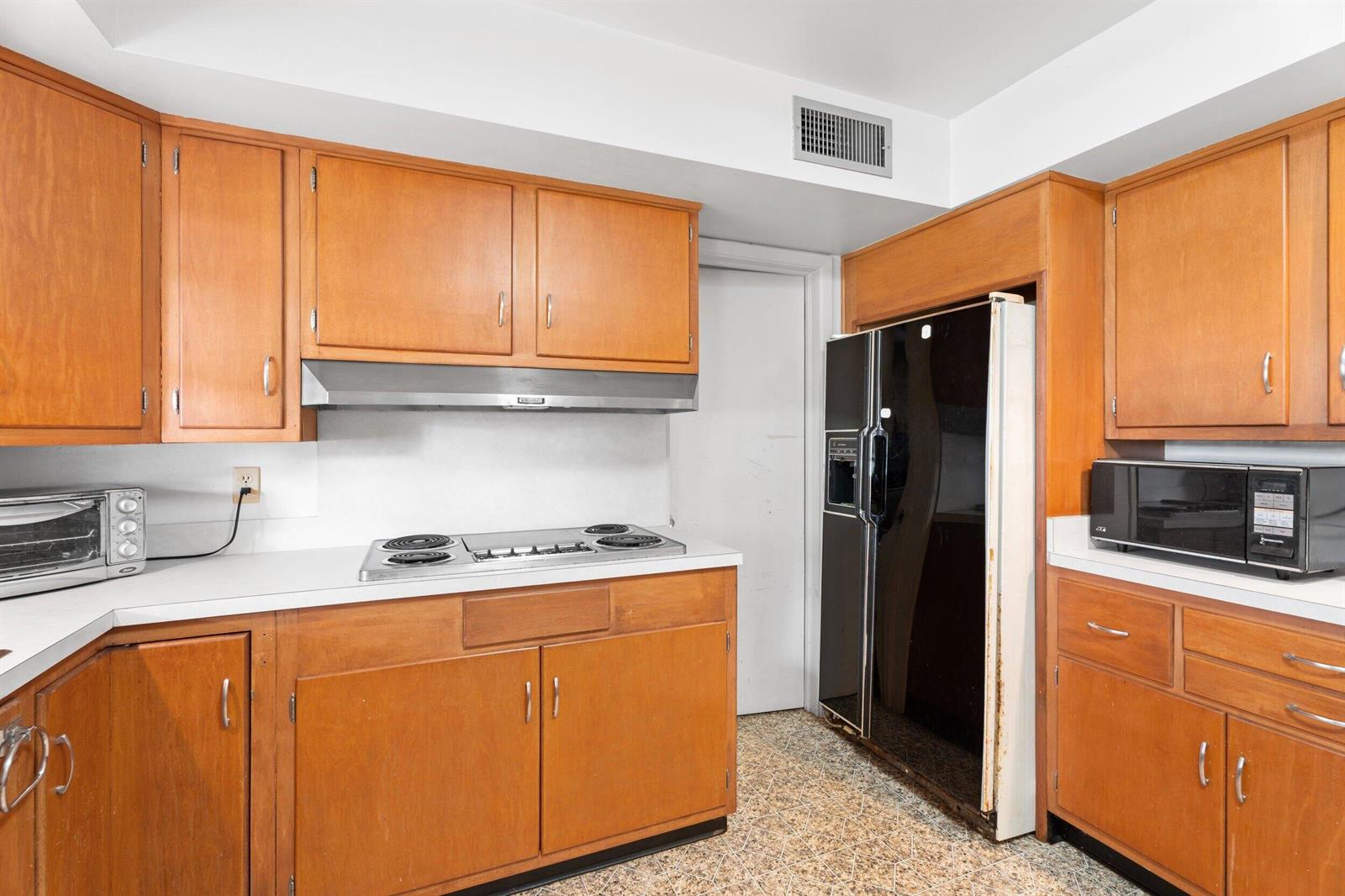   / 0  sq. ft. $ 2026-05-20 0 foto