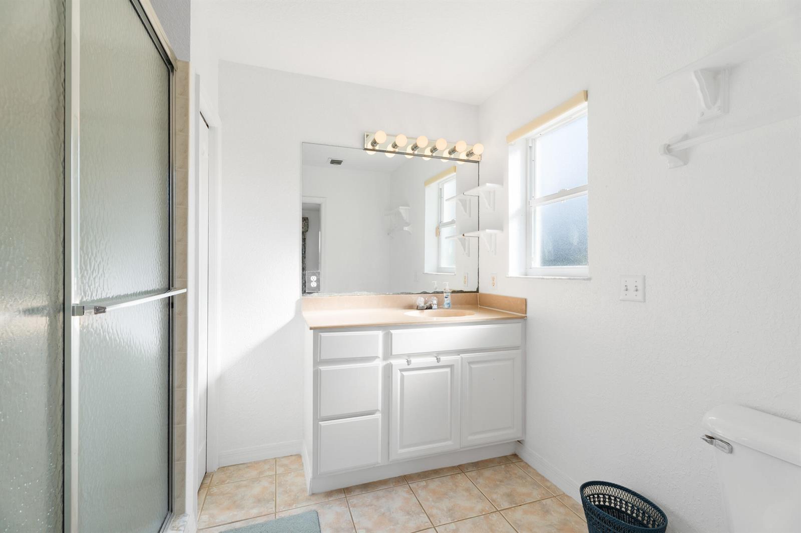   / 0  sq. ft. $ 2026-05-20 0 foto