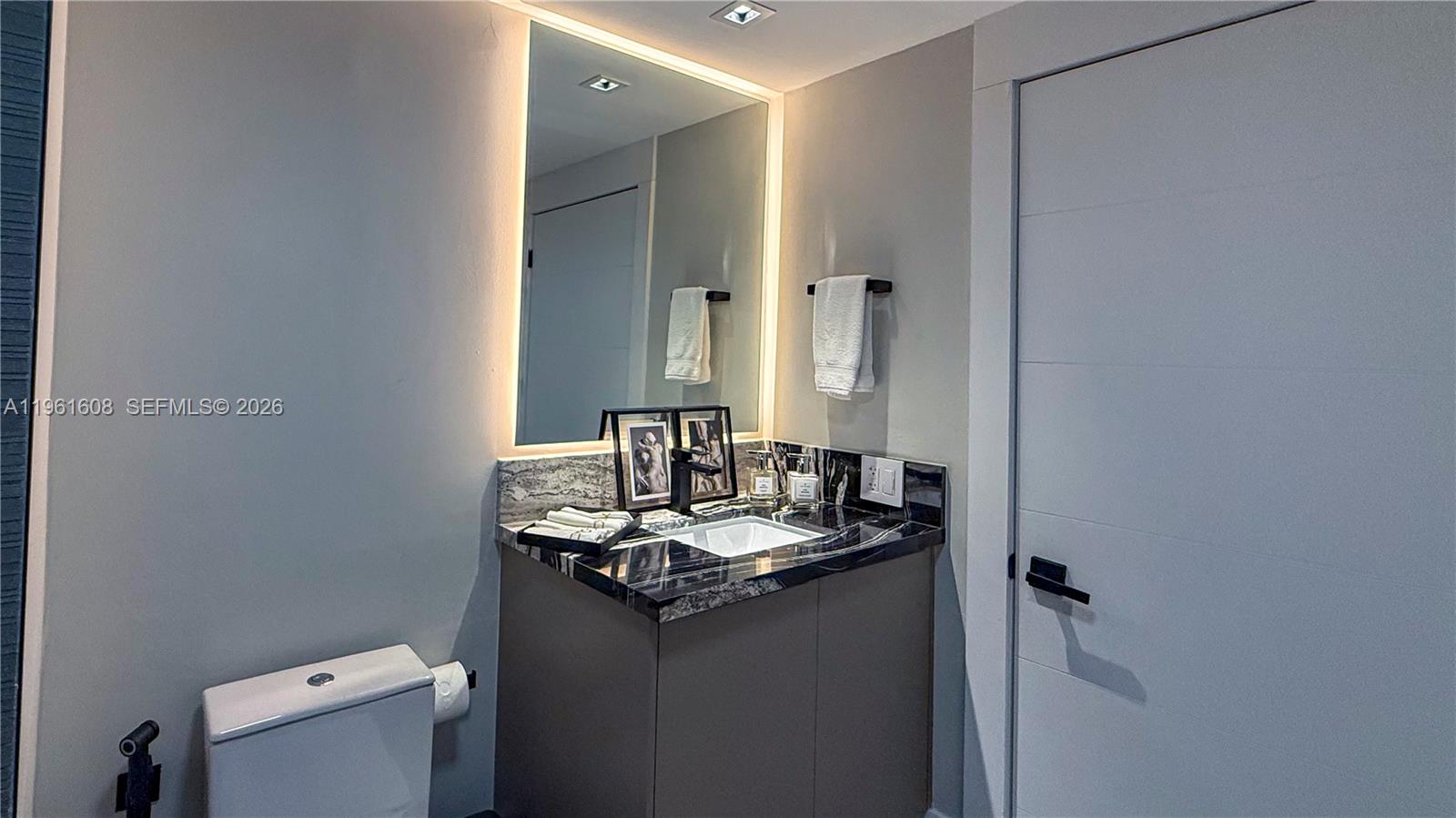 2404 3 / 3 2560 sq. ft. $ 2026-02-09 0 Photo