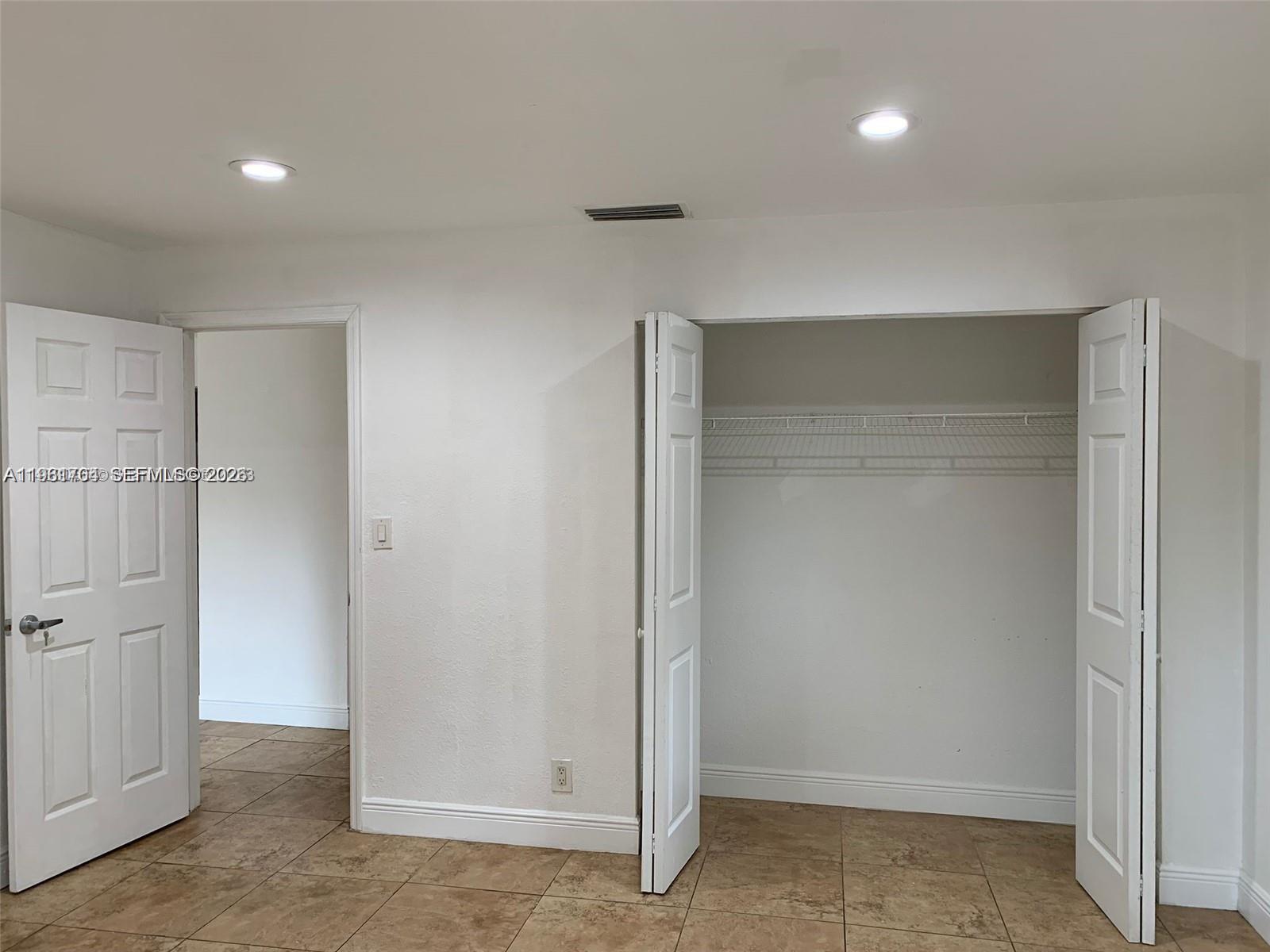   /  4041 sq. ft. $ 2026-02-09 0 Photo