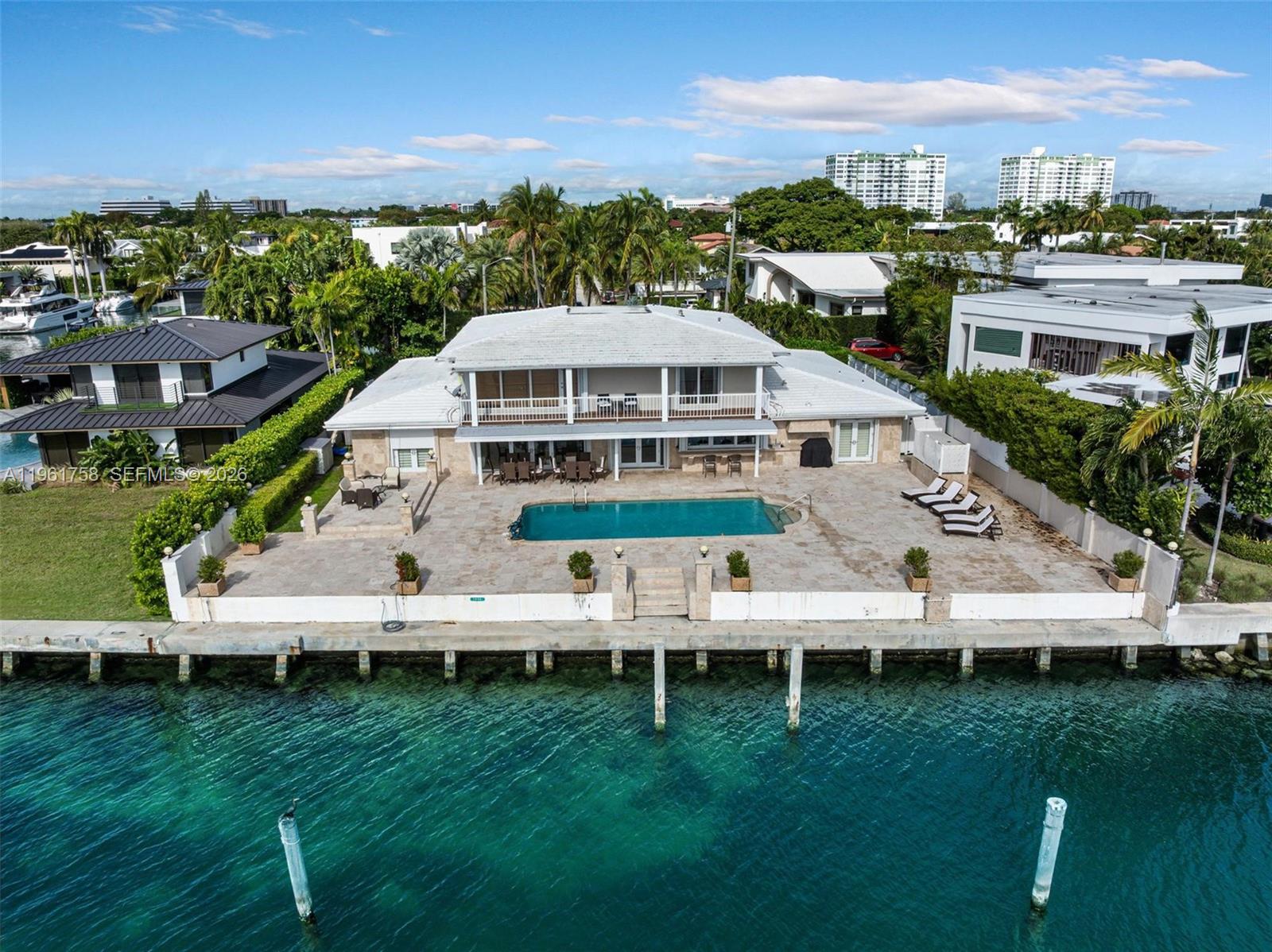   /   кв.футов $ 2026-02-09 0 Фото