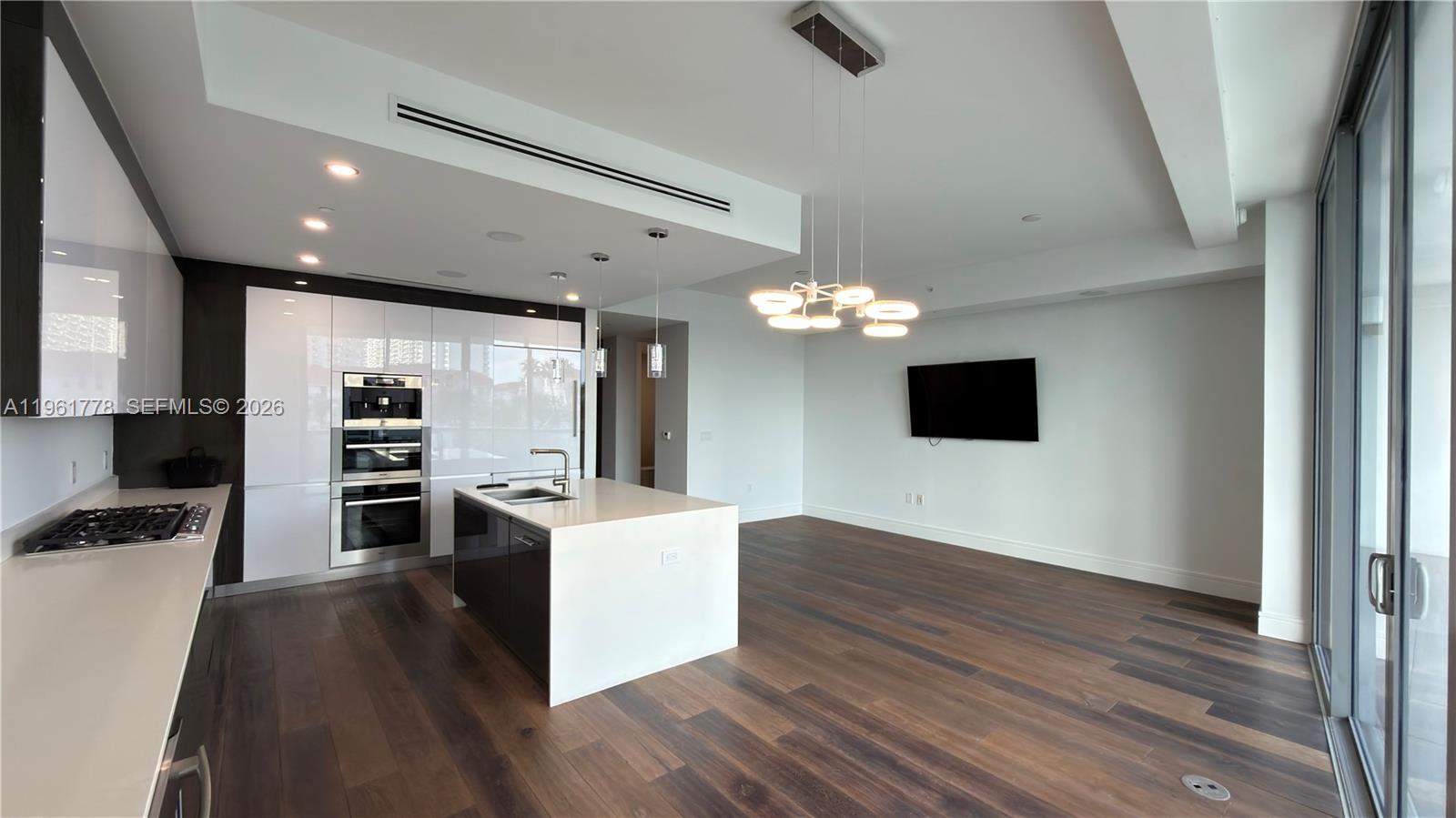 Photo of 3250 188th St  #204, Aventura, Florida, 33180 - 