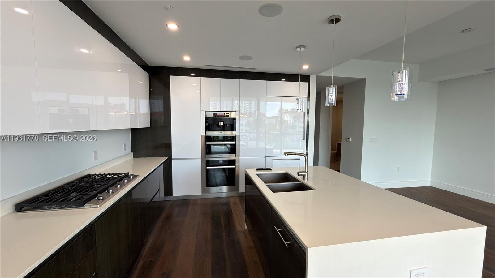 Photo of 3250 188th St  #204, Aventura, Florida, 33180 - 