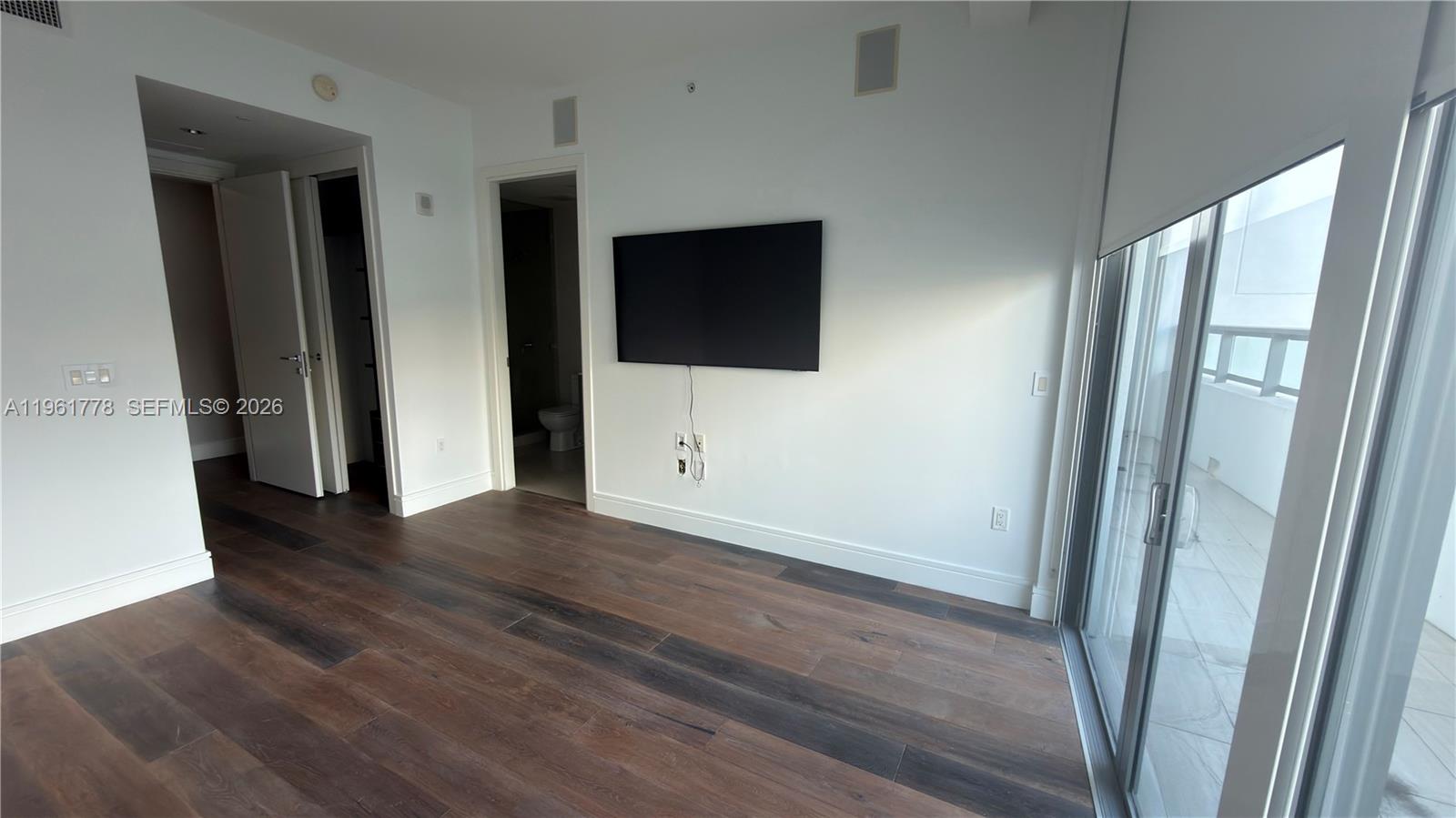 Photo of 3250 188th St  #204, Aventura, Florida, 33180 - 