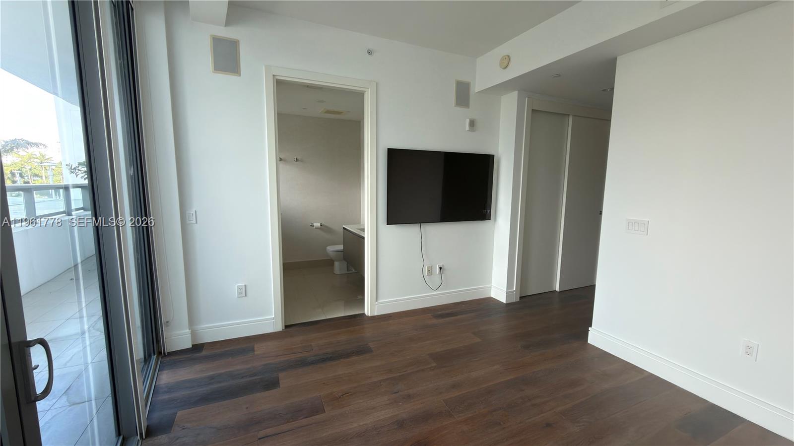 Photo of 3250 188th St  #204, Aventura, Florida, 33180 - 