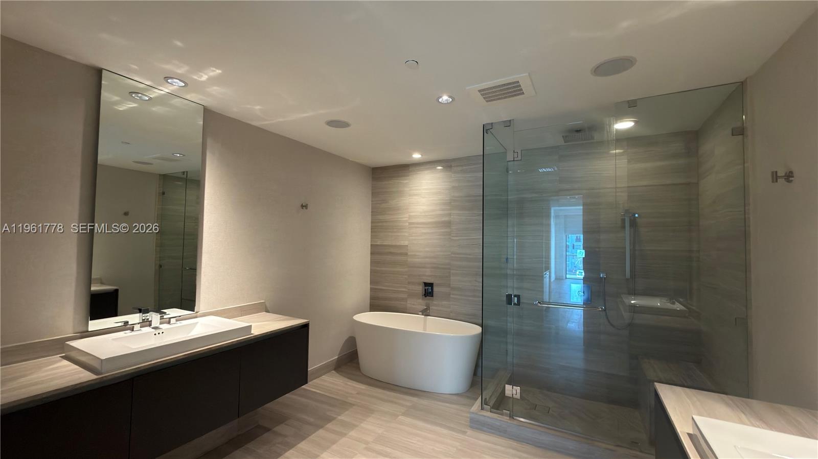 Photo of 3250 188th St  #204, Aventura, Florida, 33180 - 