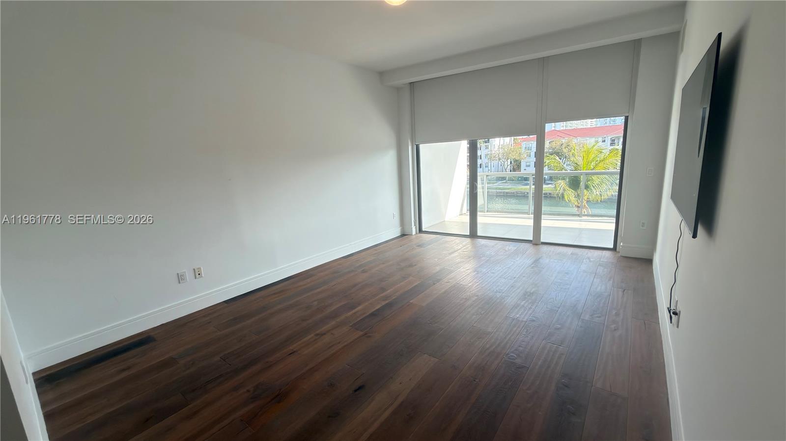 Photo of 3250 188th St  #204, Aventura, Florida, 33180 - 