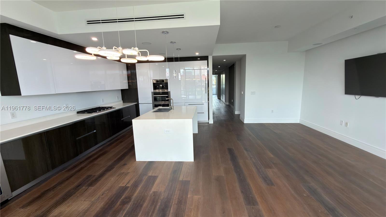 Photo of 3250 188th St  #204, Aventura, Florida, 33180 - 