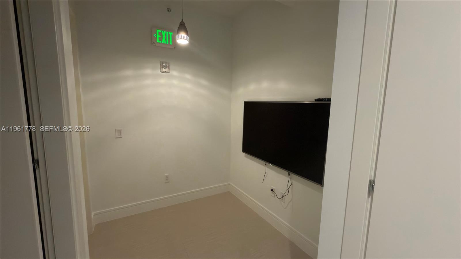 Photo of 3250 188th St  #204, Aventura, Florida, 33180 - 