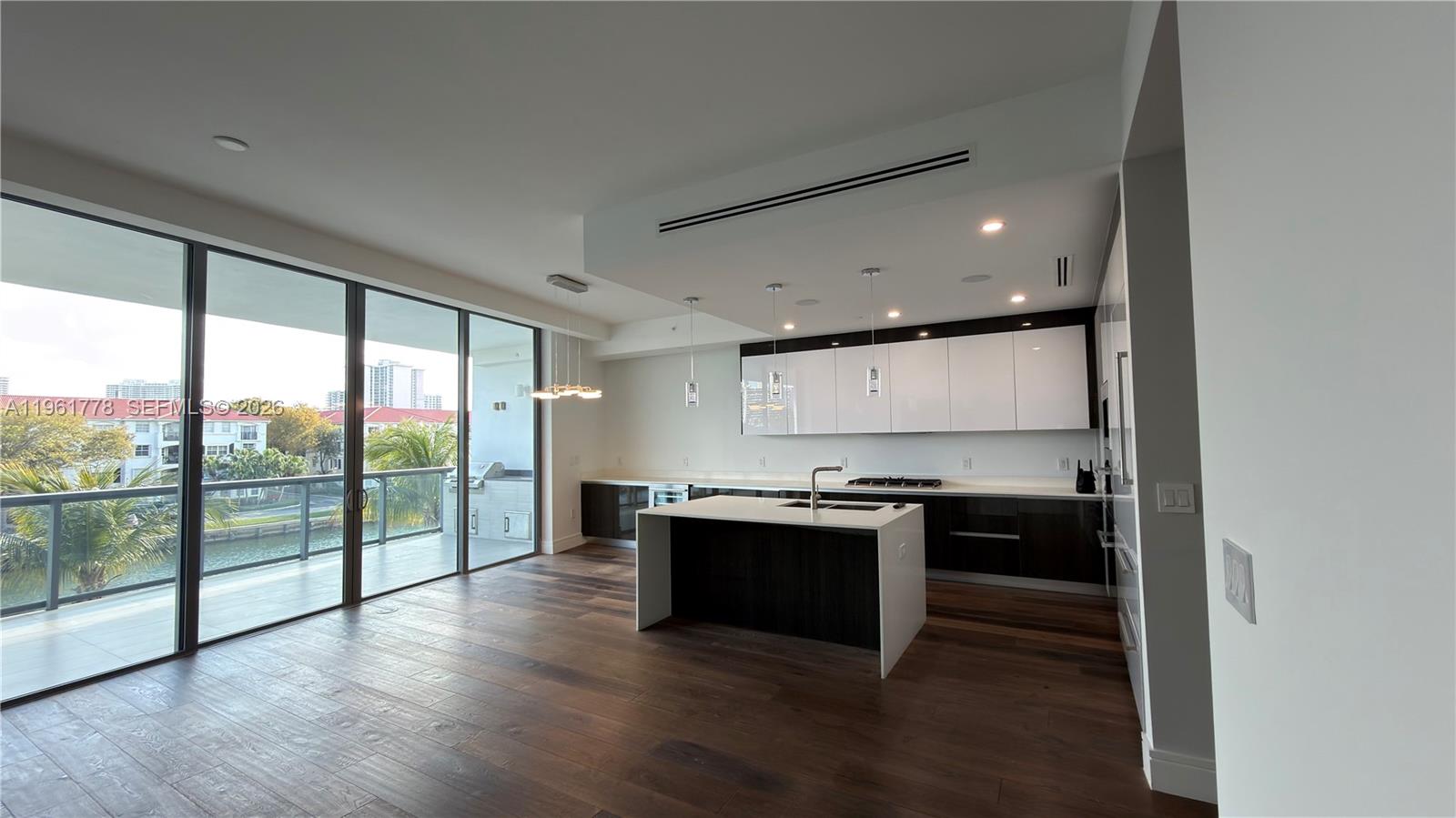 Photo of 3250 188th St  #204, Aventura, Florida, 33180 - 