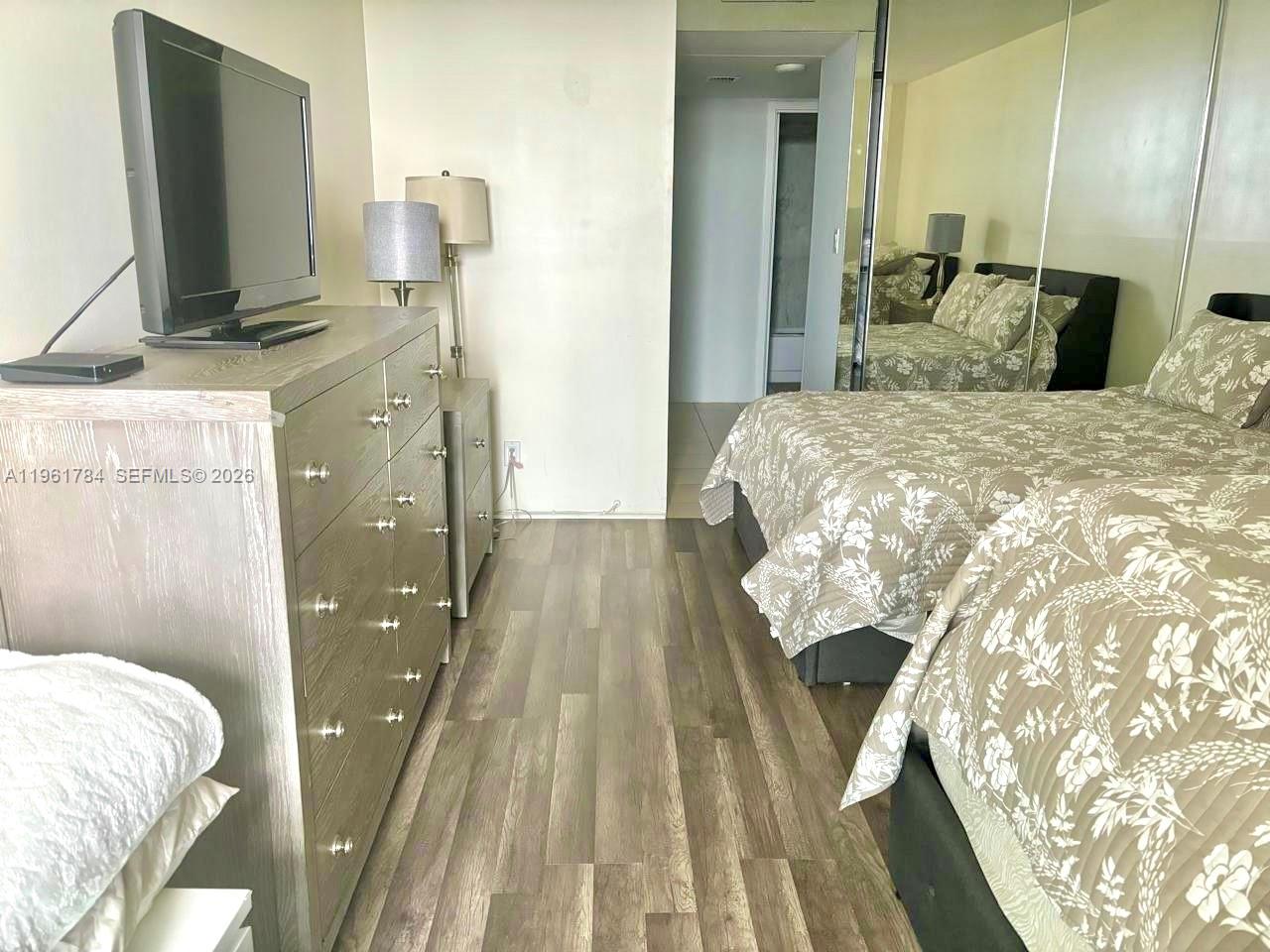 1423 1 / 2 991 sq. ft. $ 2026-02-09 0 foto