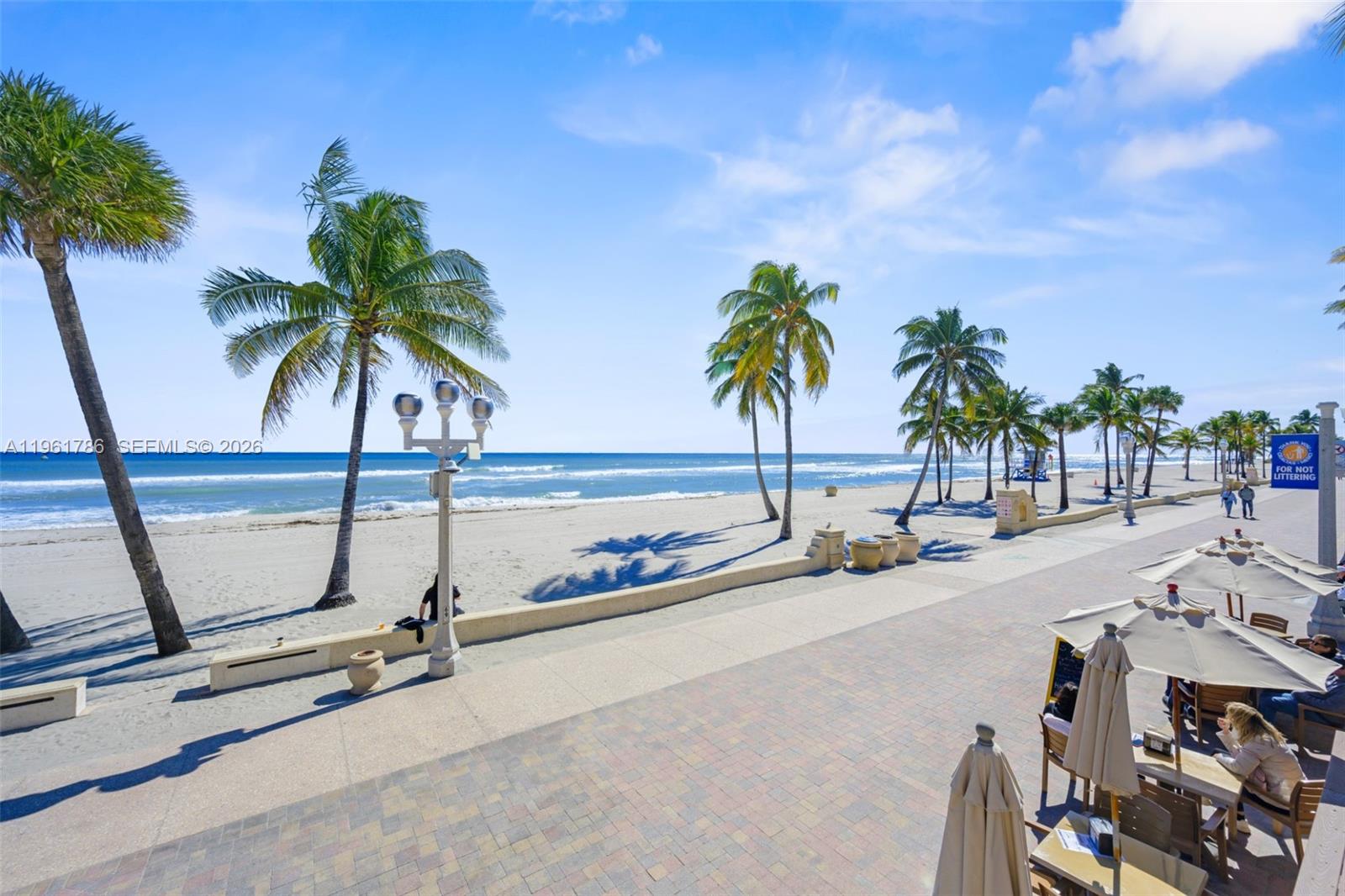   /   кв.футов $ 2026-02-09 0 Фото