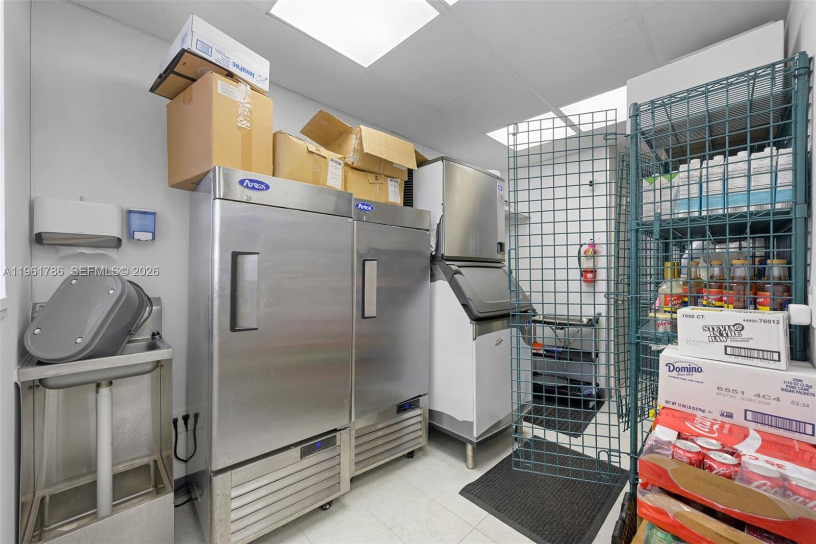   /   кв.футов $ 2026-02-09 0 Фото