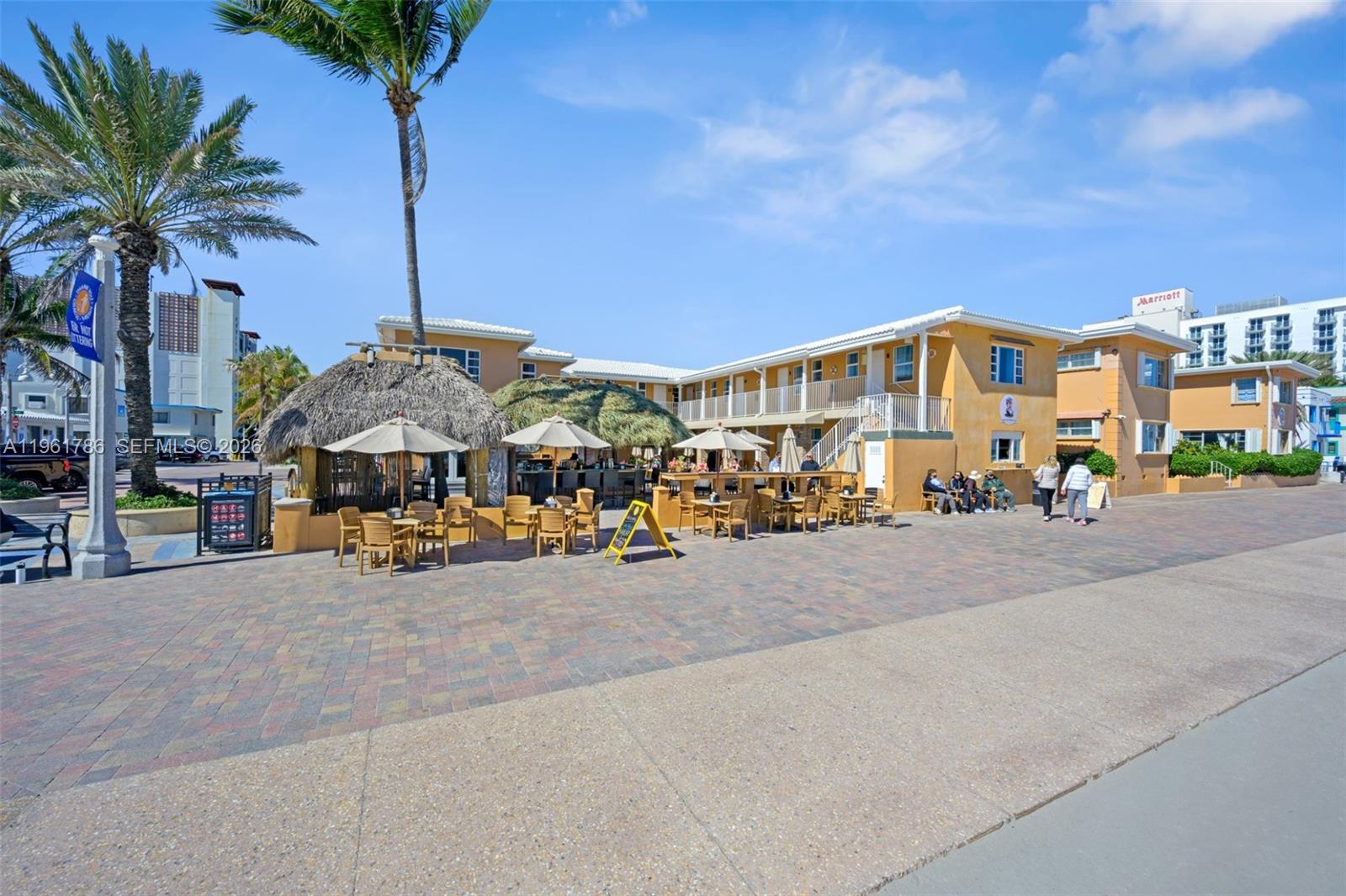   /   кв.футов $ 2026-02-09 0 Фото