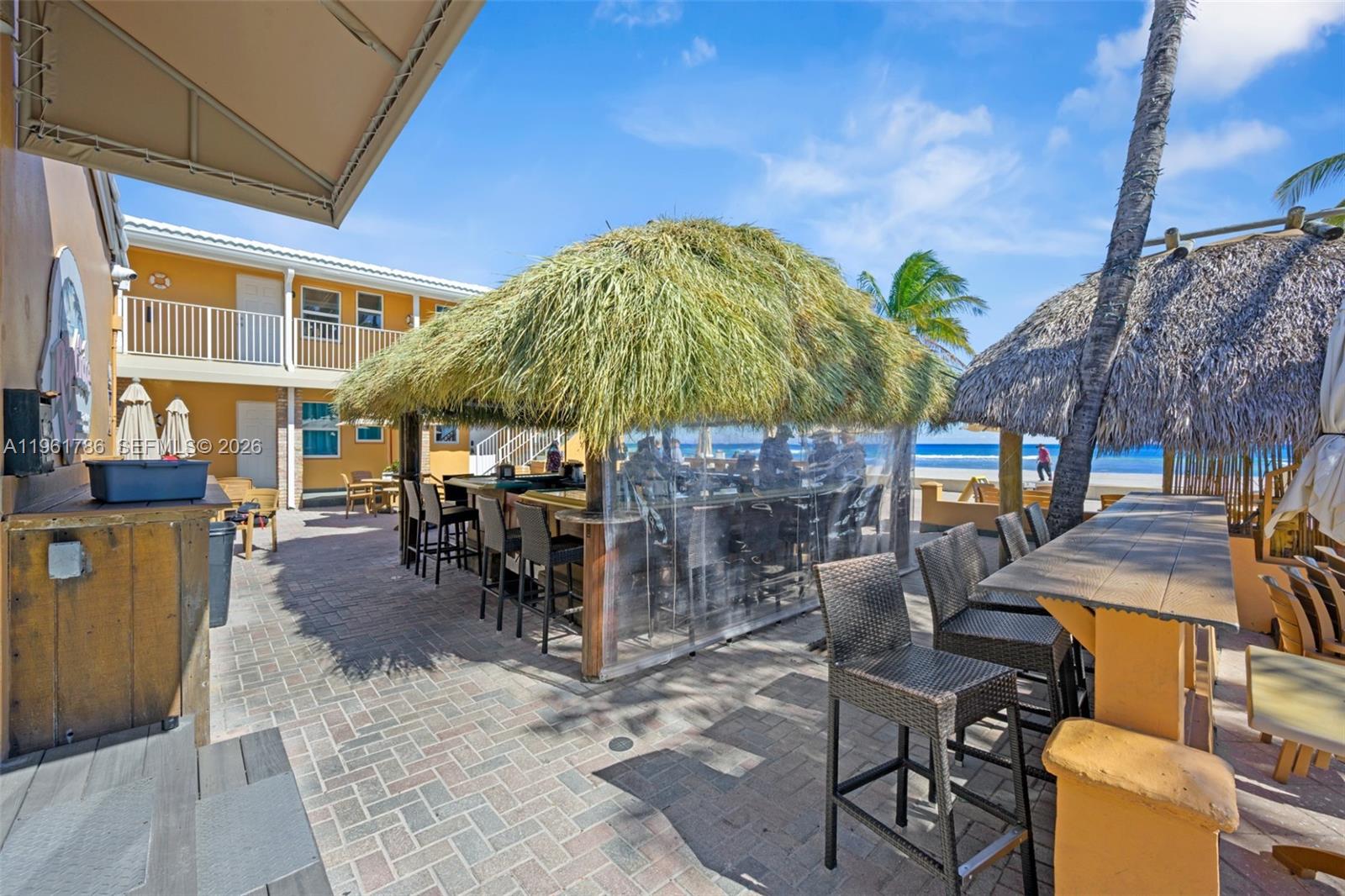   /   кв.футов $ 2026-02-09 0 Фото