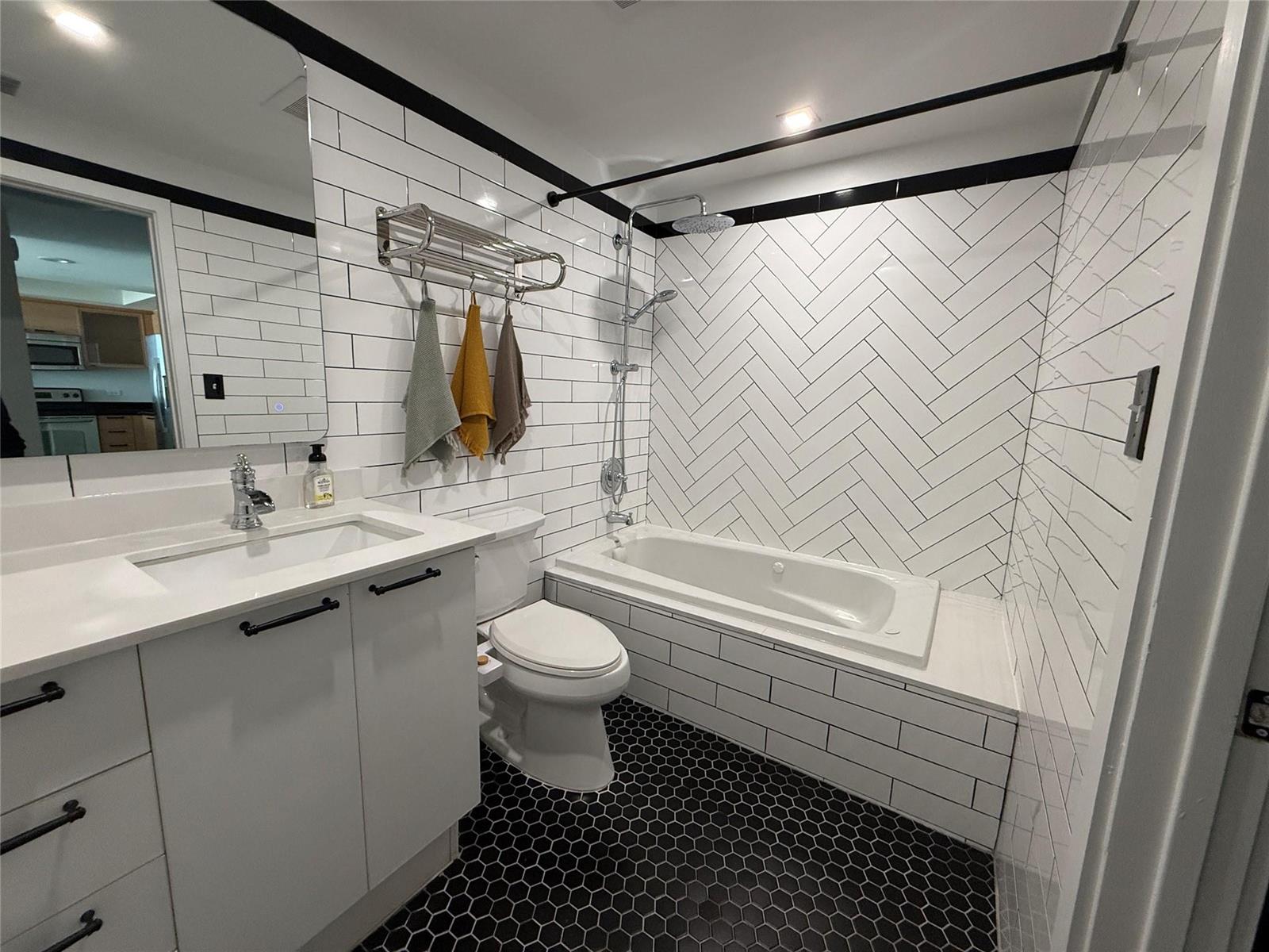 Photo of 140 Dixie #915, Hollywood, Florida, 33020 - Photo 6