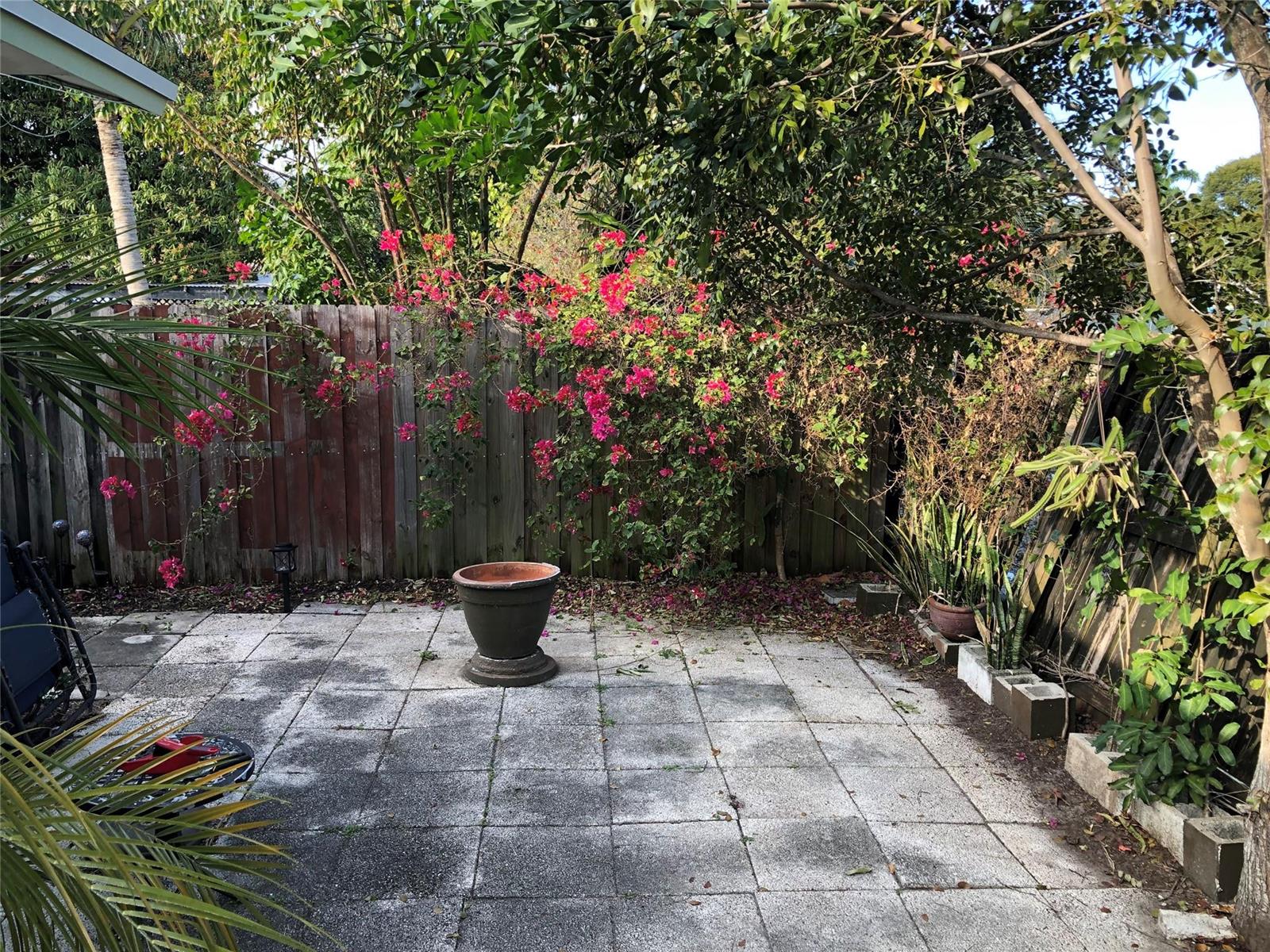  / 0 2547 sq. ft. $ 2026-06-21 0 foto