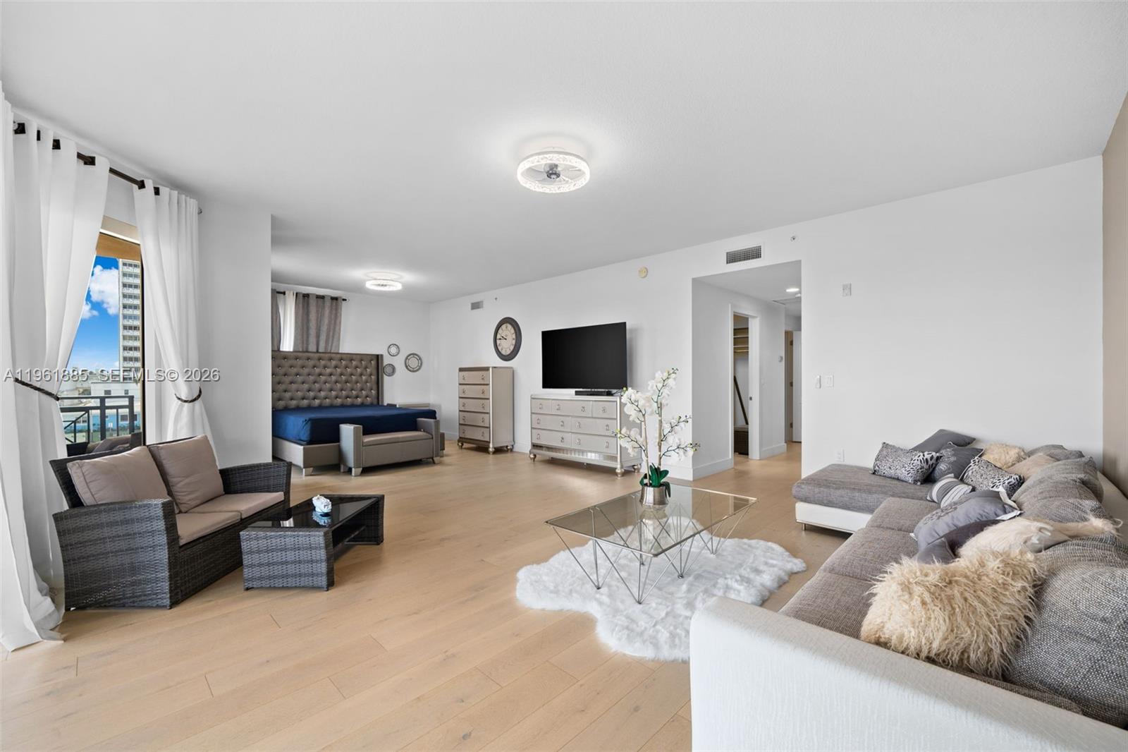 Photo of 3415 Ocean Dr #204, Hollywood, Florida, 33019 -