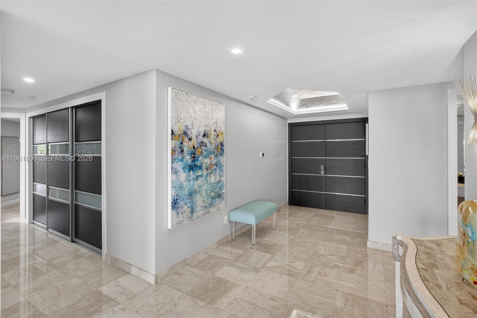 401 3 / 3 2040 sq. ft. $ 2026-02-09 0 Photo