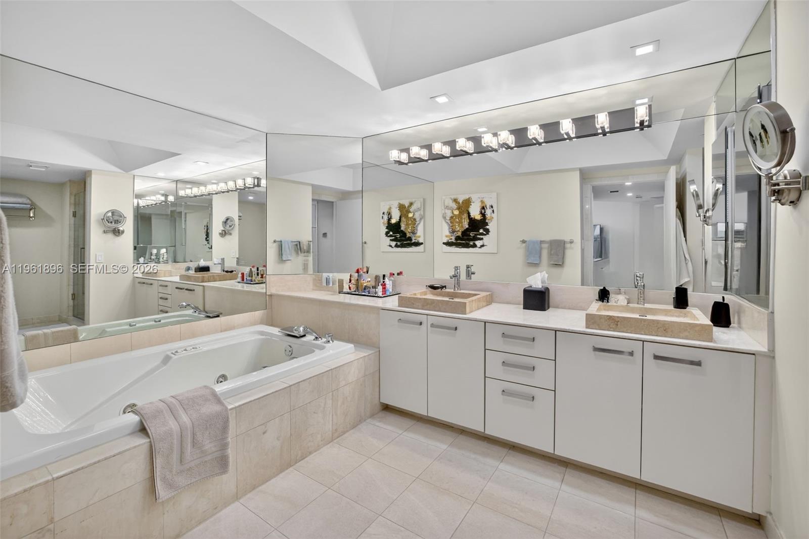 401 3 / 3 2040 sq. ft. $ 2026-02-09 0 Photo