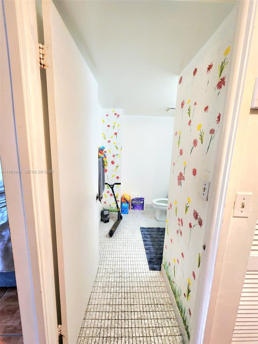 714 1 / 2 1081 sq. ft. $ 2026-02-09 0 Photo