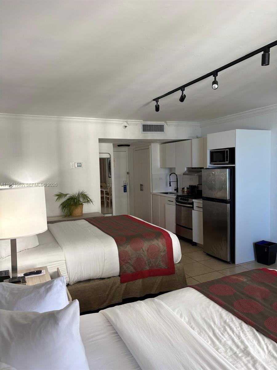 Photo of 19201 Collins Ave  #820, Sunny Isles Beach, Florida, 33160 - 