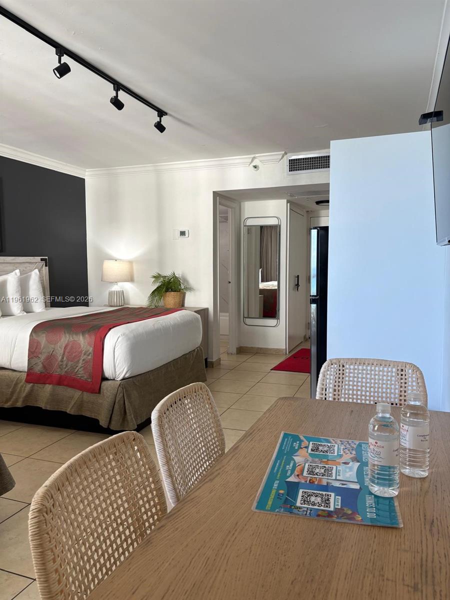 Photo of 19201 Collins Ave  #820, Sunny Isles Beach, Florida, 33160 - 