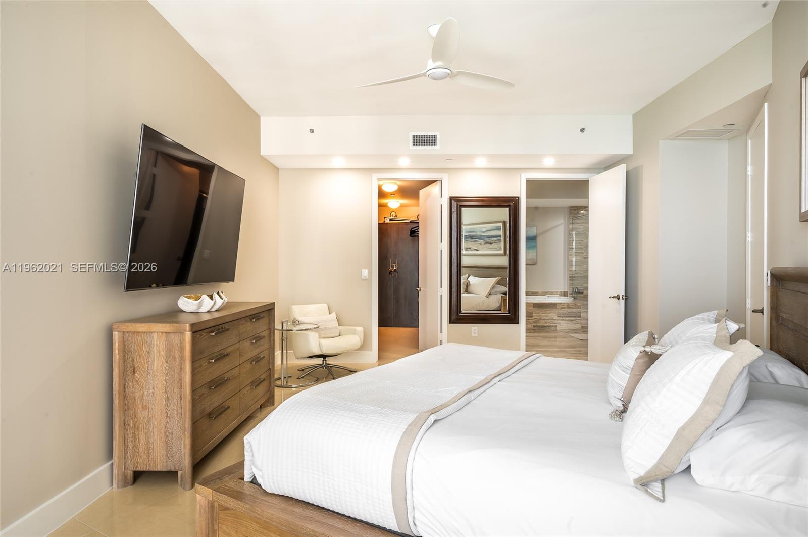 2303 3 / 3 1962 sq. ft. $ 2026-02-09 0 Photo