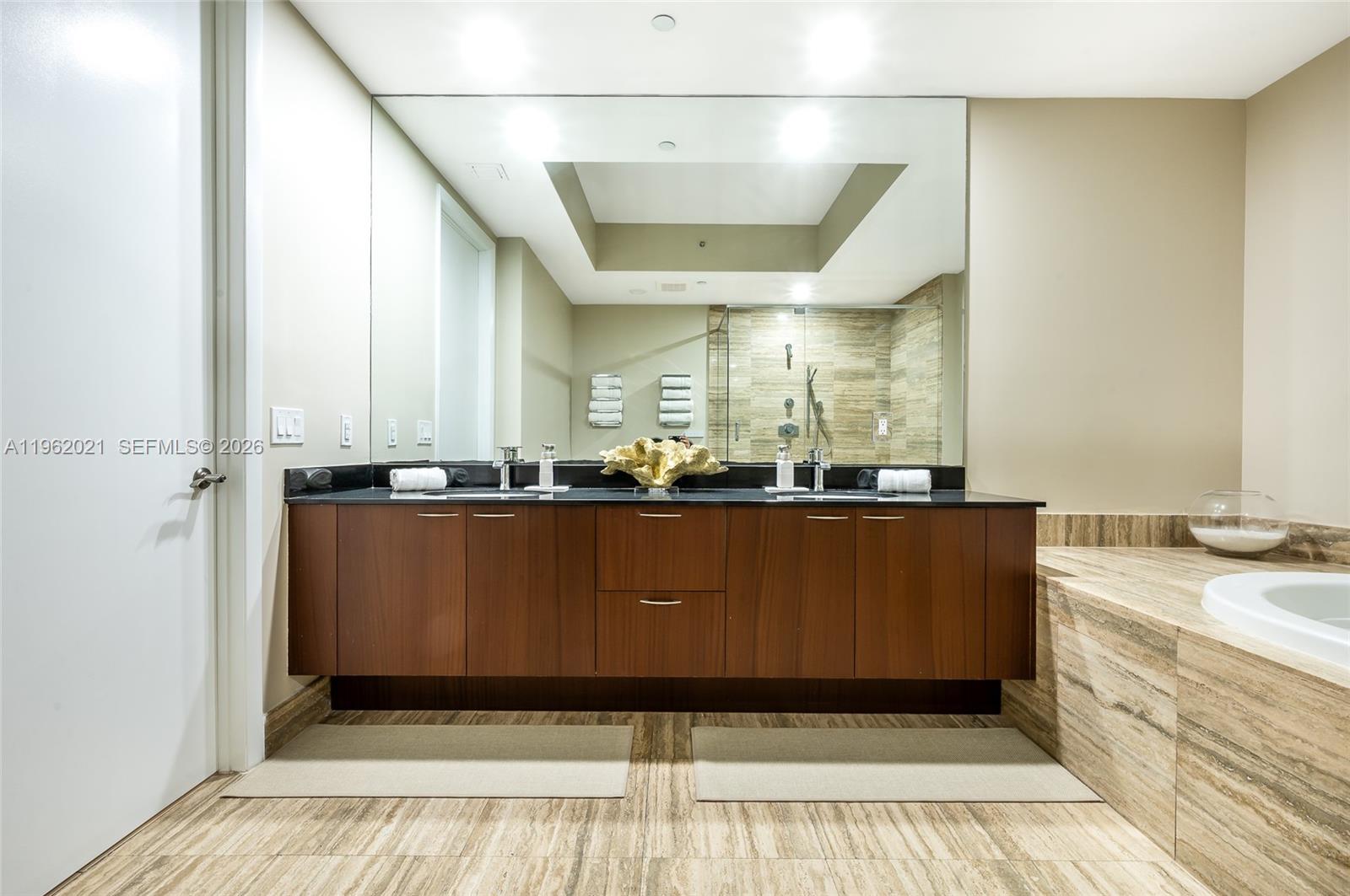 2303 3 / 3 1962 sq. ft. $ 2026-02-09 0 Photo