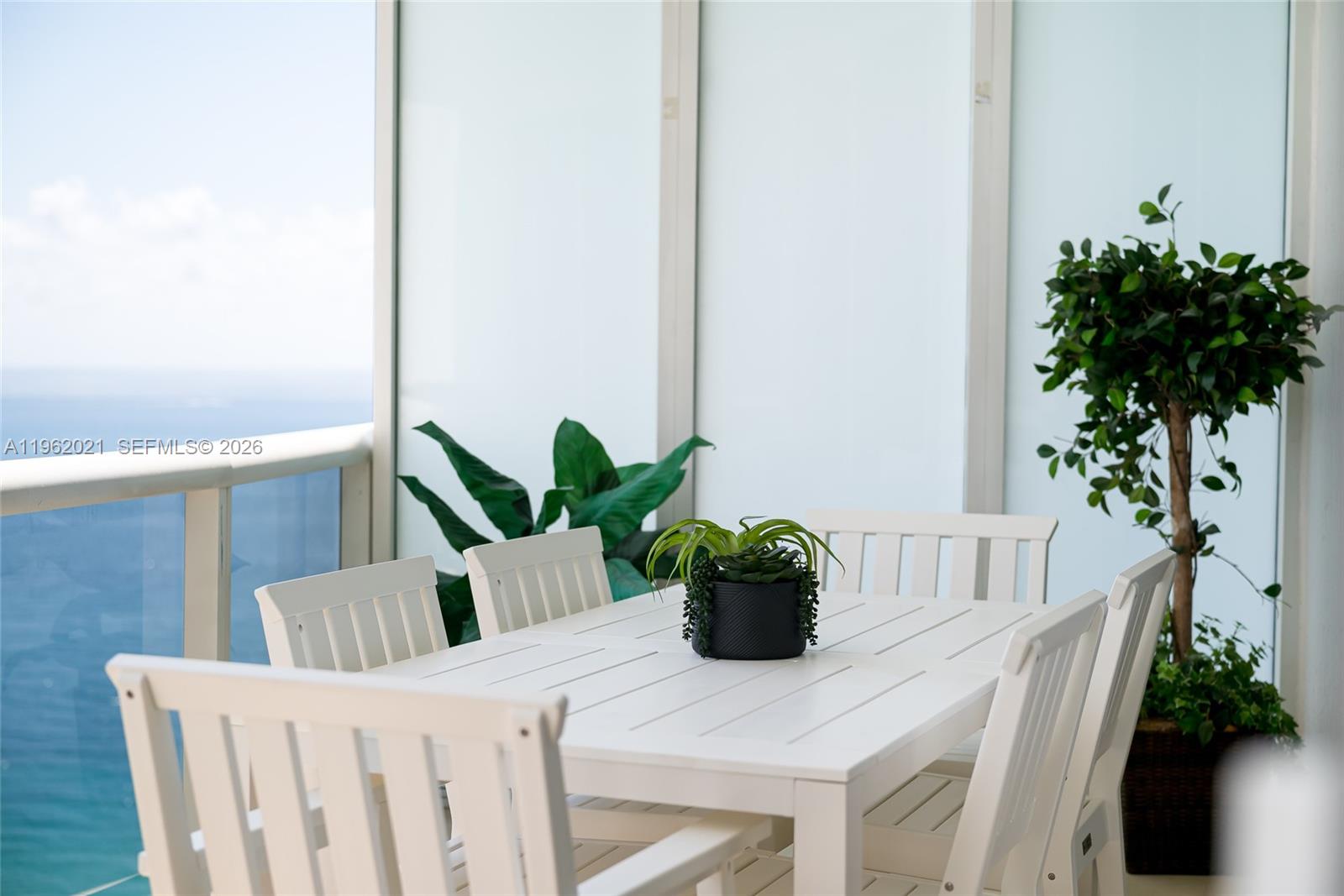 2303 3 / 3 1962 sq. ft. $ 2026-02-09 0 Photo