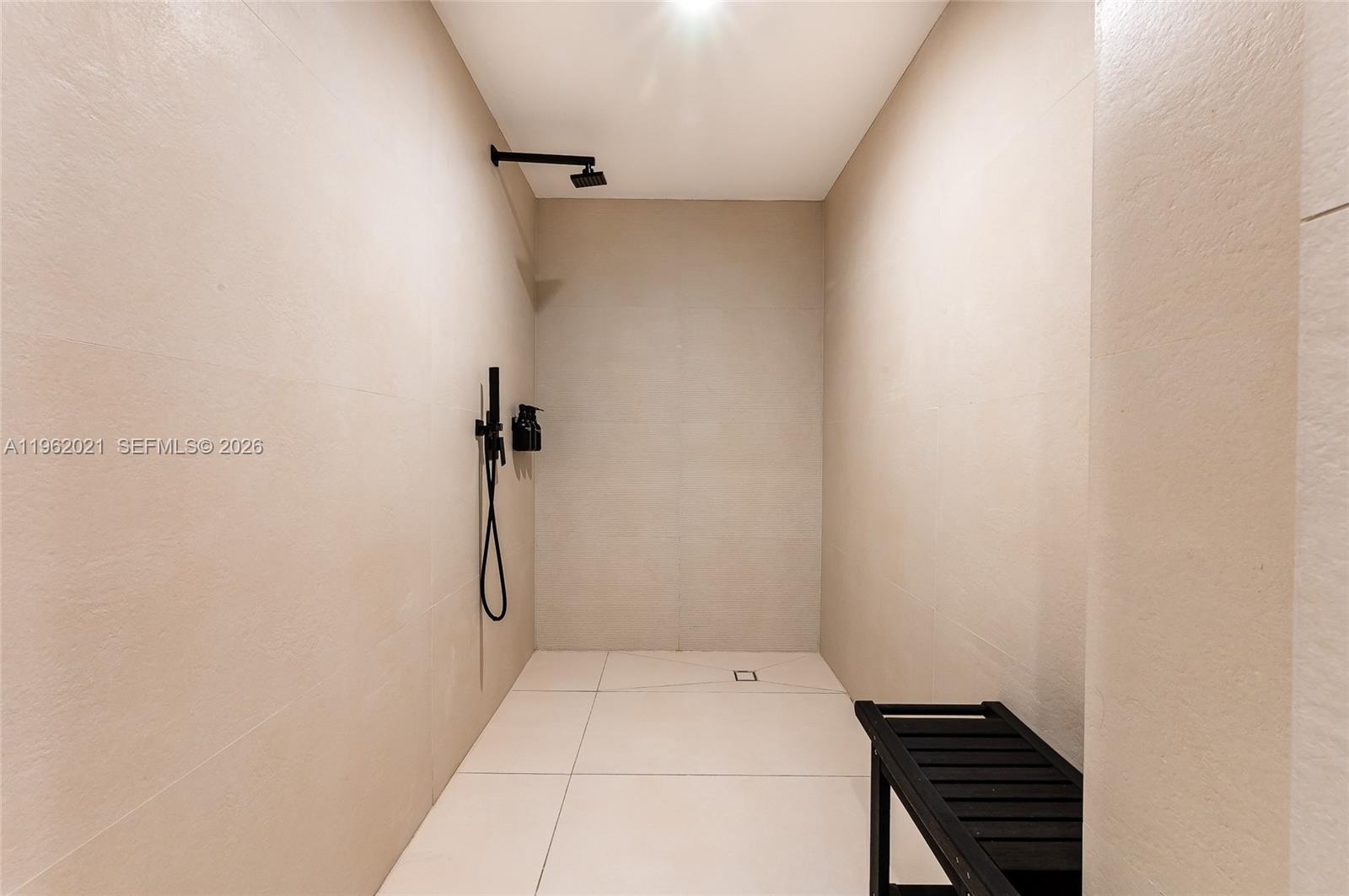 2303 3 / 3 1962 sq. ft. $ 2026-02-09 0 Photo