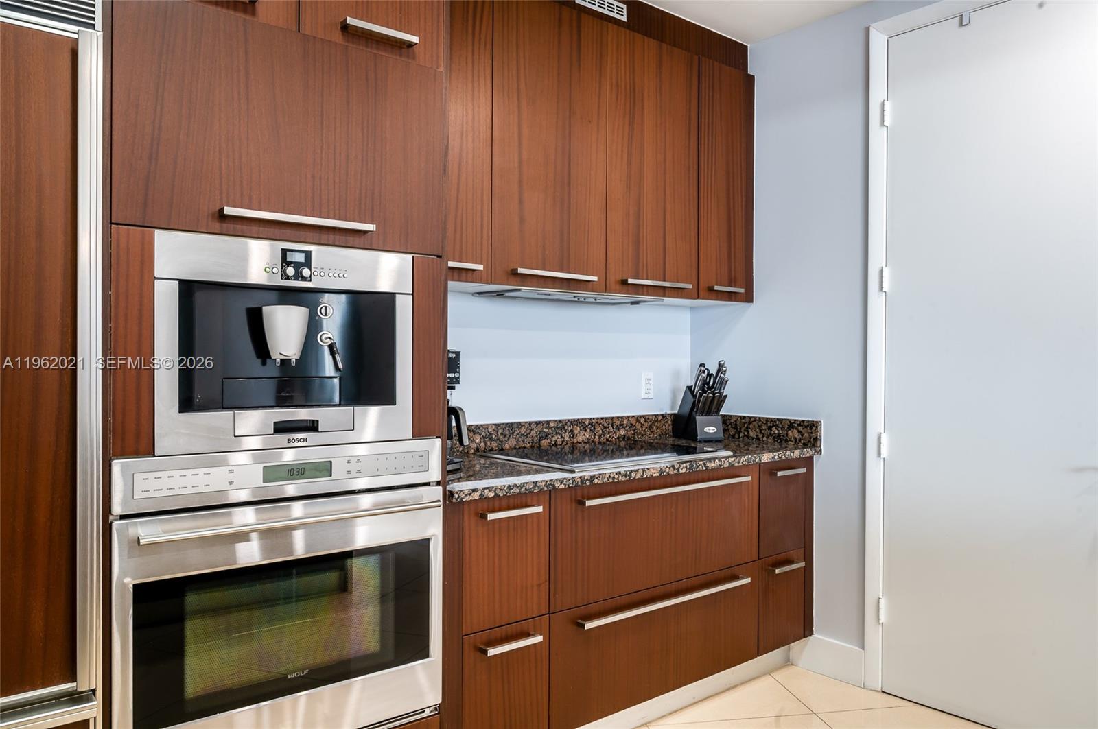 2303 3 / 3 1962 sq. ft. $ 2026-02-09 0 Photo