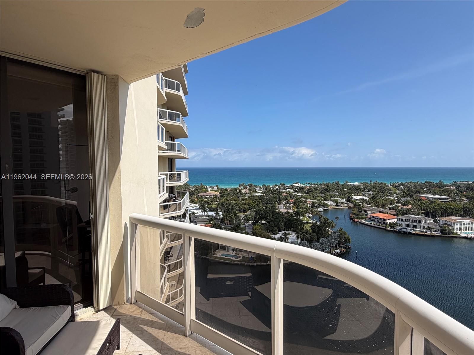 Photo of 20191 Country Club Dr  #2009, Aventura, Florida, 33180 - 