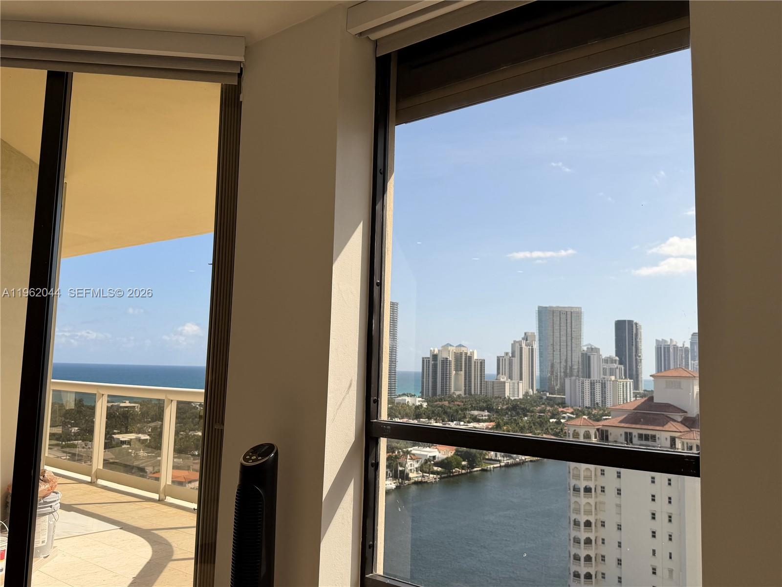 Photo of 20191 Country Club Dr  #2009, Aventura, Florida, 33180 - 