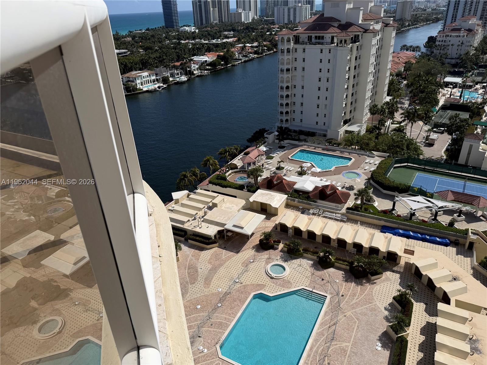 Photo of 20191 Country Club Dr  #2009, Aventura, Florida, 33180 - 