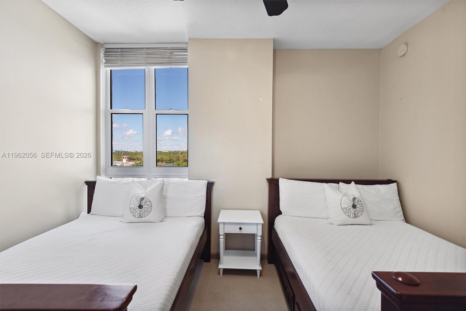 Photo of 6051 Ocean Dr #602, Hollywood, Florida, 33019 - Intracoastal view