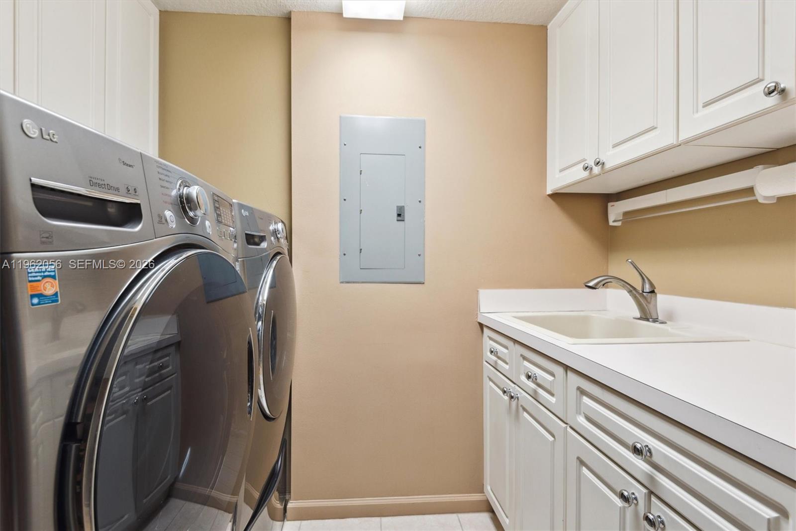 Photo of 6051 Ocean Dr #602, Hollywood, Florida, 33019 -