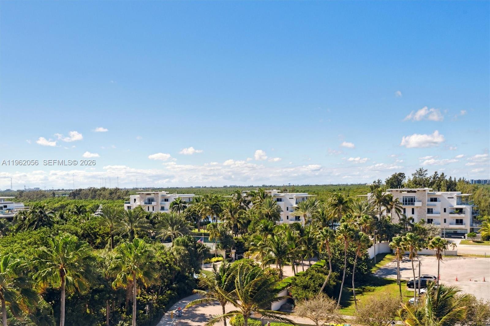 Photo of 6051 Ocean Dr #602, Hollywood, Florida, 33019 - West view