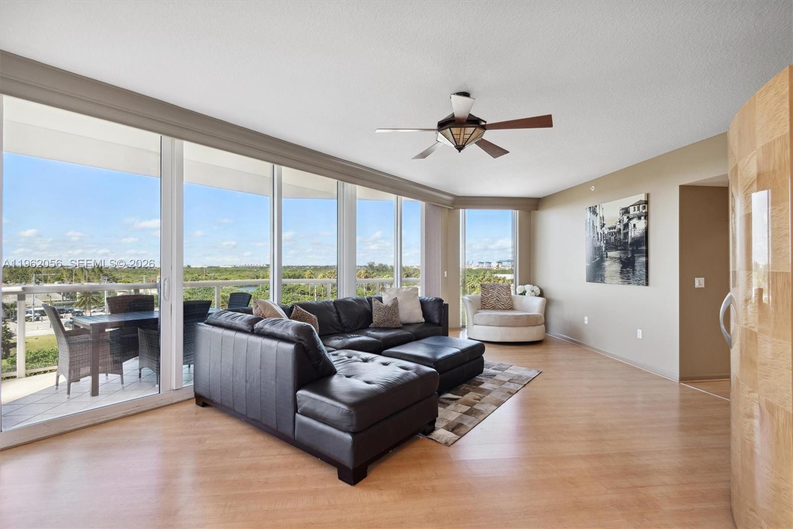 Photo of 6051 Ocean Dr #602, Hollywood, Florida, 33019 - Intracoastal and Ocean views