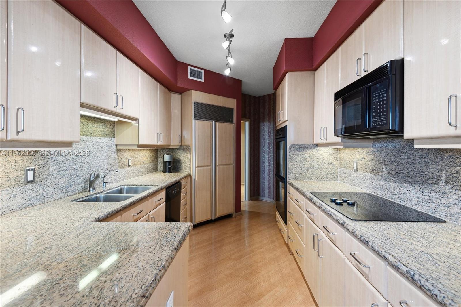 Photo of 6051 Ocean Dr #602, Hollywood, Florida, 33019 -