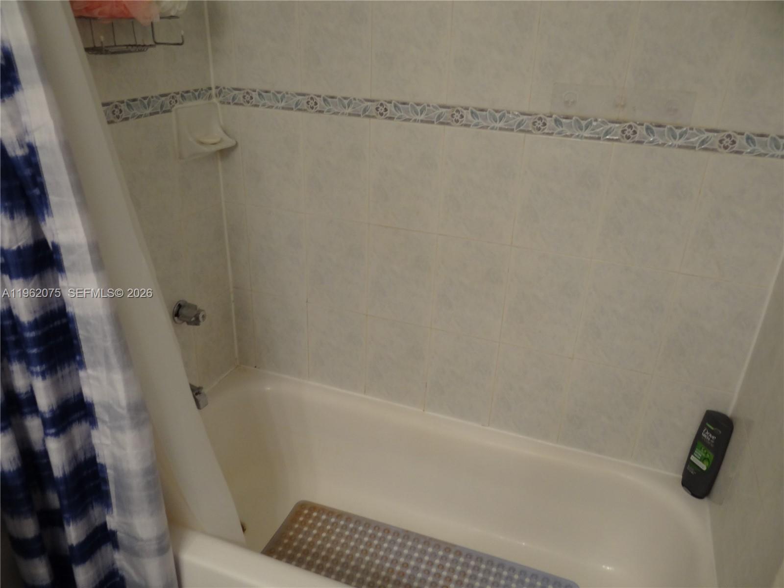 Photo of 3725 Ocean Dr  #607, Hollywood, Florida, 33019 - 